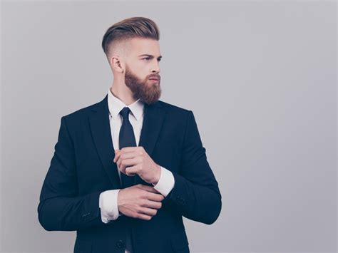 Business Haircuts: 15 Best Hairstyles for Corporate Men 2023