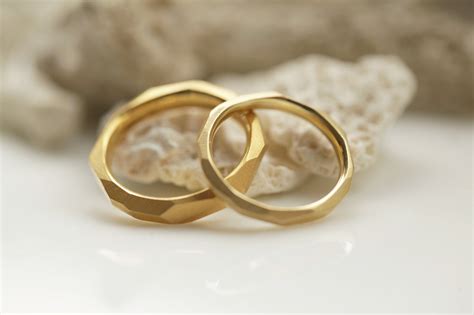 How To Get A gold wedding ring and other bridal obligations