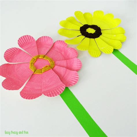 Paper Plate Flower Weaving - Easy Peasy and Fun