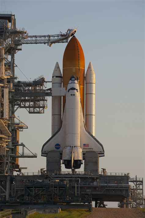 ESA - Space Shuttle Discovery on the launch pad