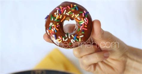 Vegan Baked Doughnuts Recipe - Heghineh.com