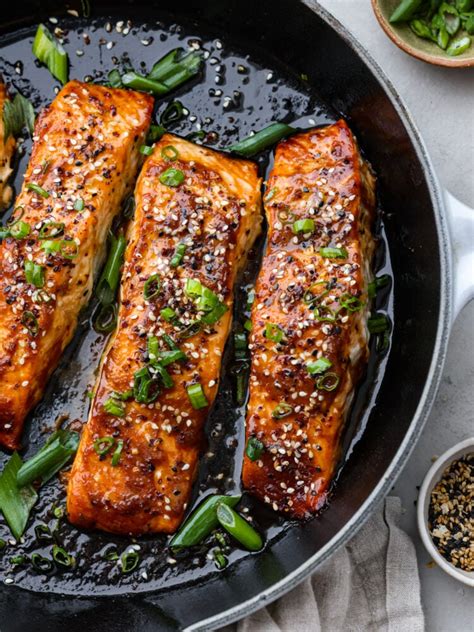 Miso Glazed Salmon | The Recipe Critic