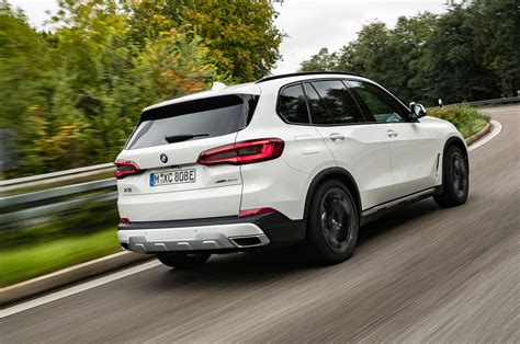 BMW X5 xDrive 45e 2019 review | Autocar