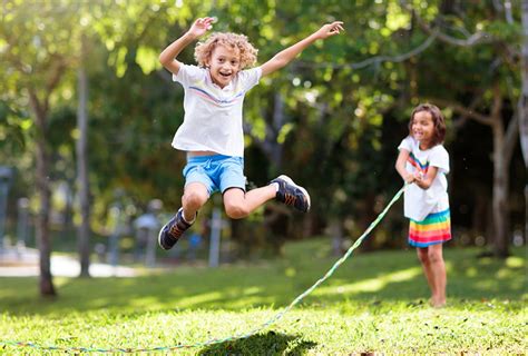 40 Classic Outdoor Games for Kids: Backyard Games, Playground Games ...