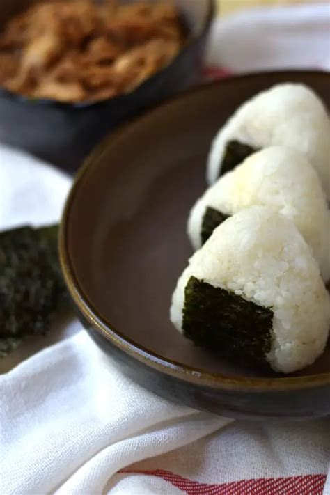 Tuna Mayo Onigiri | Contemplating Sweets