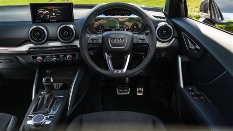 Audi Q2 SUV - Interior & comfort | Carbuyer