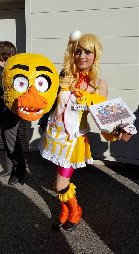 Five Nights At Freddy's - Toy Chica Cosplay by NuttyBlue on DeviantArt