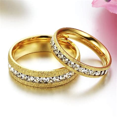 30 Stunning Gold Engagement Ring Designs For Couple