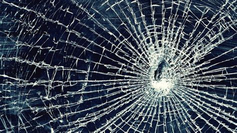 11 Cracked & Broken Screen Wallpapers Prank For Laptops & TVs