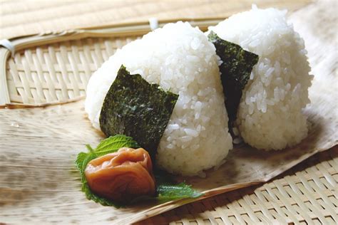 Onigiri Recipe and 10 Most Popular Onigiri Fillings | We Love Japanese Food