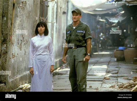 CHINTARA SUKAPATANA, ROBIN WILLIAMS, GOOD MORNING VIETNAM, 1987 Stock ...