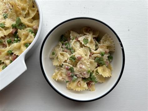 Stanley Tucci’s 6-Ingredient Pasta Casserole Is So Good He Eats It for ...