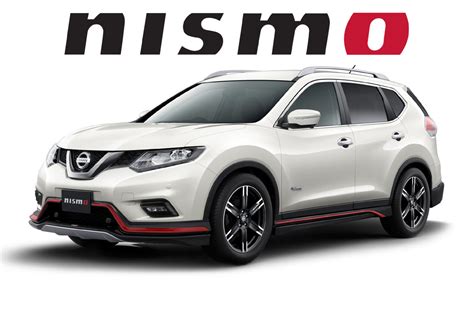 A Nismo Nissan Rogue at the Tokyo Tuning show