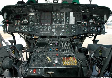 MH-53E cockpit...my new office! (x-post from r/cockpits) : r/Helicopters