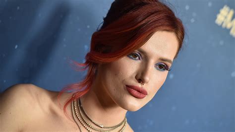 Bella Thorne Denies Using Cocaine Because She Has Acne | StyleCaster