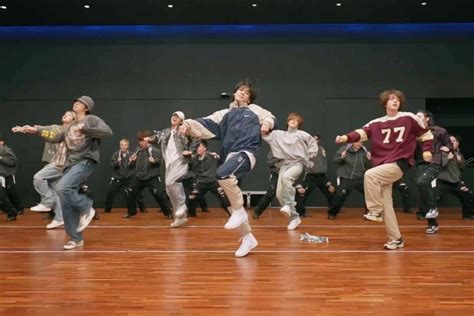 Watch: BTS Goes Hard In Epic Dance Practice Video For “Run BTS”