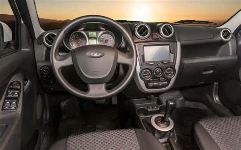 Lada Granta (interior) | Coches