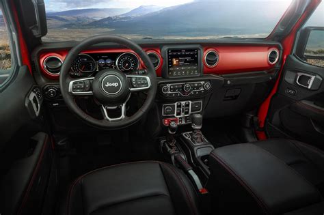 Jeep Gladiator Interior Photos | Jeep Gladiator (JT) News, Forum ...