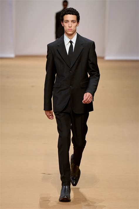 Prada Spring 2023 Menswear Fashion Show | Vogue