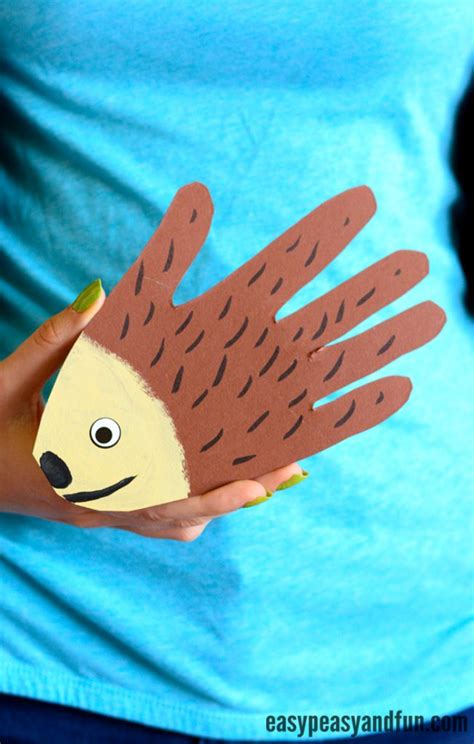 Handprint Hedgehog Craft - Easy Peasy and Fun