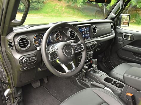 2021 Jeep Gladiator EcoDiesel Review