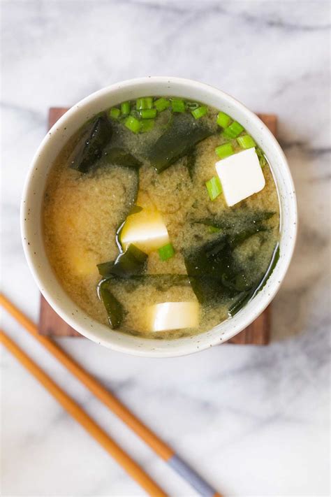 Miso Soup (Easy and Authentic Recipe) - Rasa Malaysia