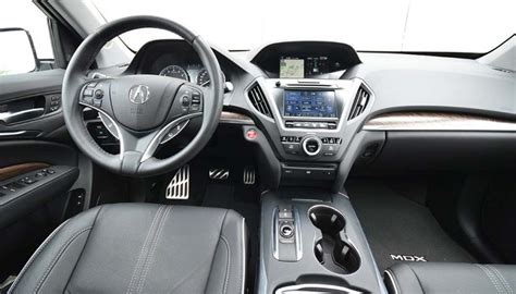 Acura MDX Sport Hybrid: Small-Car Mileage in a 3-Row SUV That Scoots