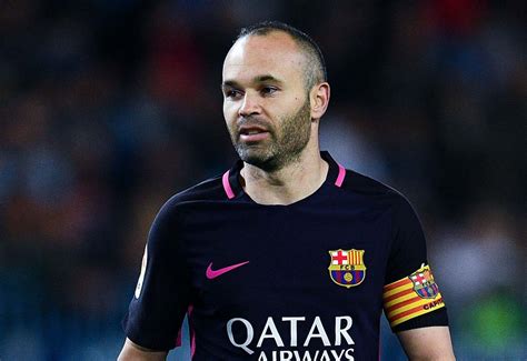 Andreas Iniesta back in Barcelona training ahead of Chelsea clash