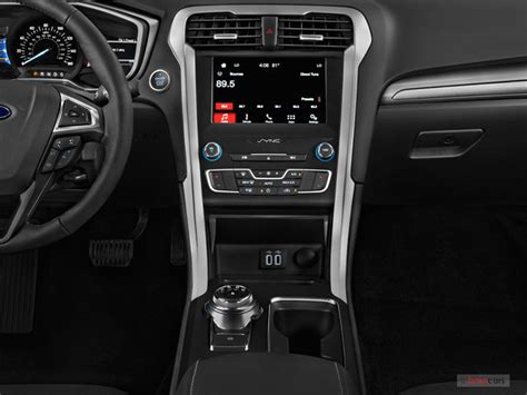 2020 Ford Fusion: 103 Interior Photos | U.S. News