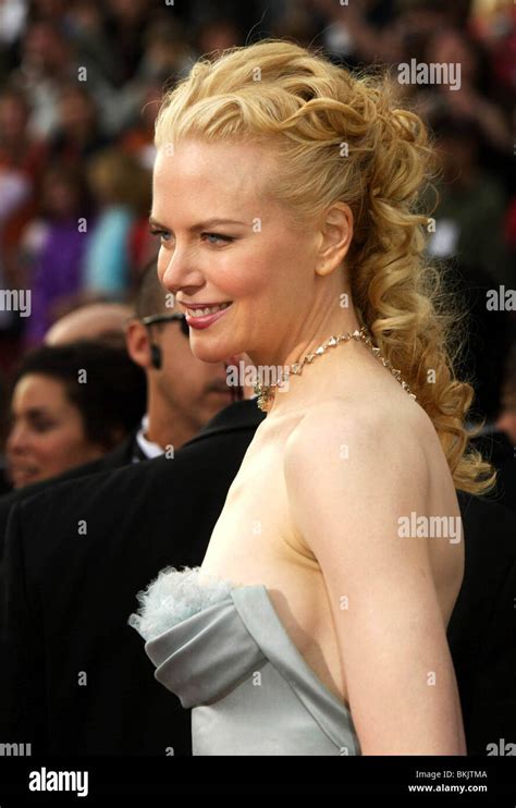 OSCAR-THE AWARDS THE OSCARS ACADEMY AWARDS NICOLE KIDMAN 2005 OS05 001 ...