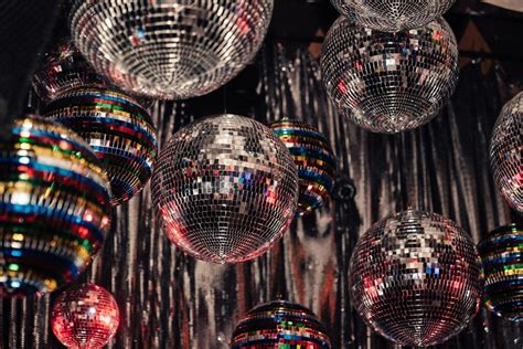 How to Hang a Disco Ball Without Drilling: Easy Steps disco mirror ball ...