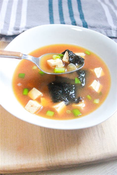 Easy Make-at-Home Miso Soup Recipe | To & Fro