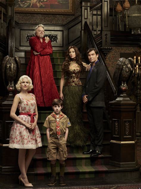 'Mockingbird Lane': NBC Airing 'The Munsters' Reboot As Halloween ...