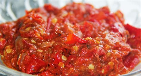 5 Sajian Sambal Khas Indonesia yang Pedasnya Bikin Mata Melotot ...