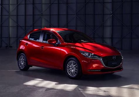 Mazda 2 hatchback 2023 ficha técnica, precios y versiones