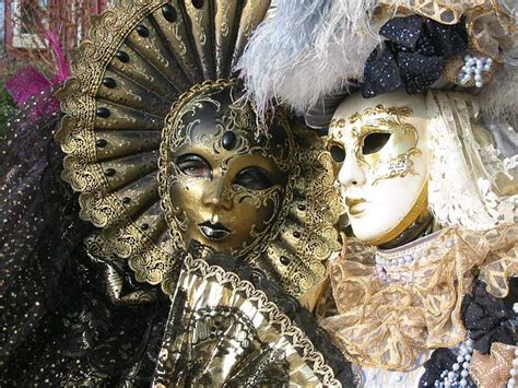 Studio Treasure: Venetian Masquerade Masks - History and Uses