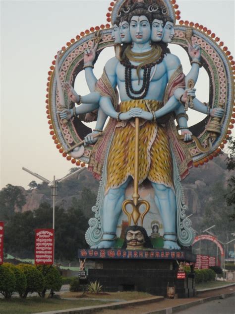 Lord Shiva Statue In Tamil Nadu