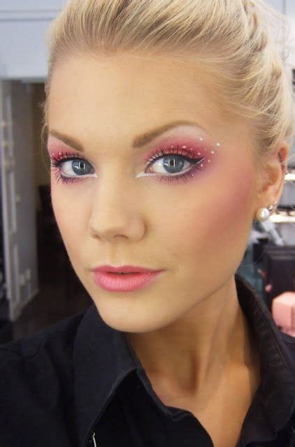 How To Apply a Fairy Makeup Look - Pretty Designs