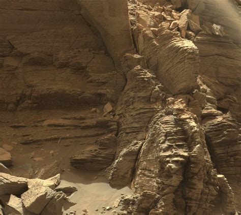 Stunning New Images Of Mars From The Curiosity Rover - Universe Today