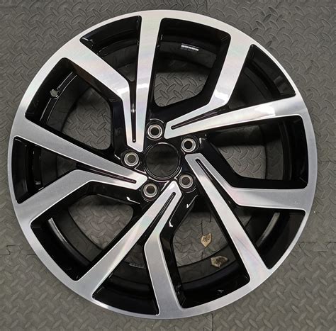 VW Golf MK7 clubsport – Brescia 5G0601025CL | OEM Alloy Wheels