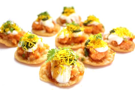 How to Make Sev Puri (with Pictures) - wikiHow