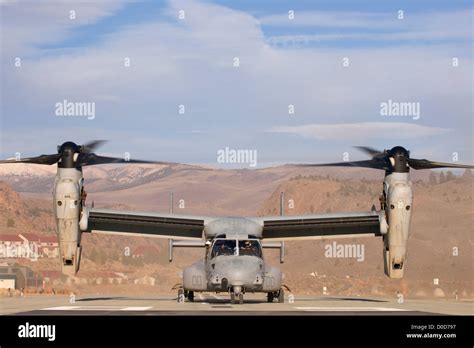 The V-22 Osprey Stock Photo - Alamy