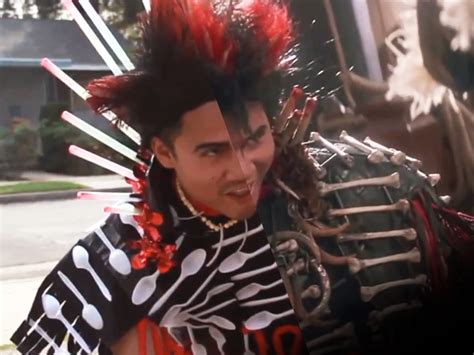 Shot-for-Shot Recreation of Scene from HOOK with the Original Rufio ...