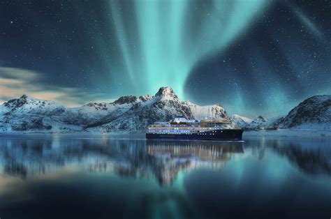 Norwegian winter cruises: Hurtigruten authentic cruise, 8 nights ...