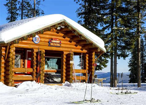 Lookout Pass Travel Guide - Idaho's Snowiest Ski Resort