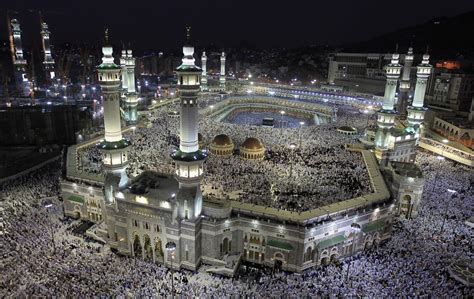 30 Beautiful Photos of Muslim Pilgrims During Hajj in Makkah