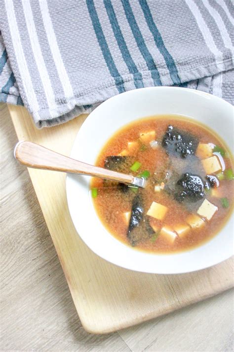 Easy Make-at-Home Miso Soup Recipe | To & Fro