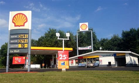 Gas Station Photo - The Delite