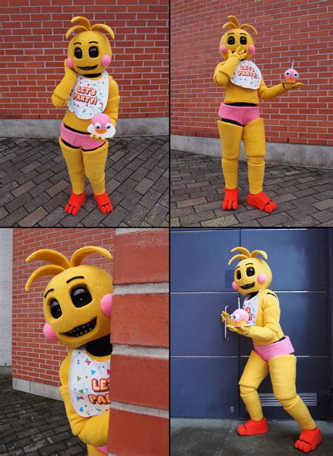 FNAF_Toy Chica_Cosplay by Hiniha on DeviantArt