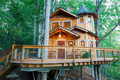 Tree House Hotel | Asheville | Glamping Hub